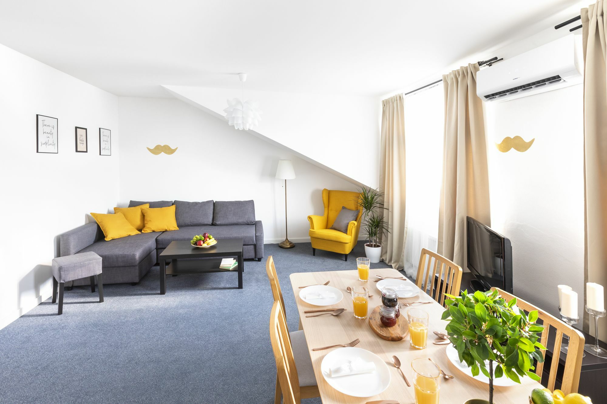 Little Tom Apartments Prag Eksteriør billede